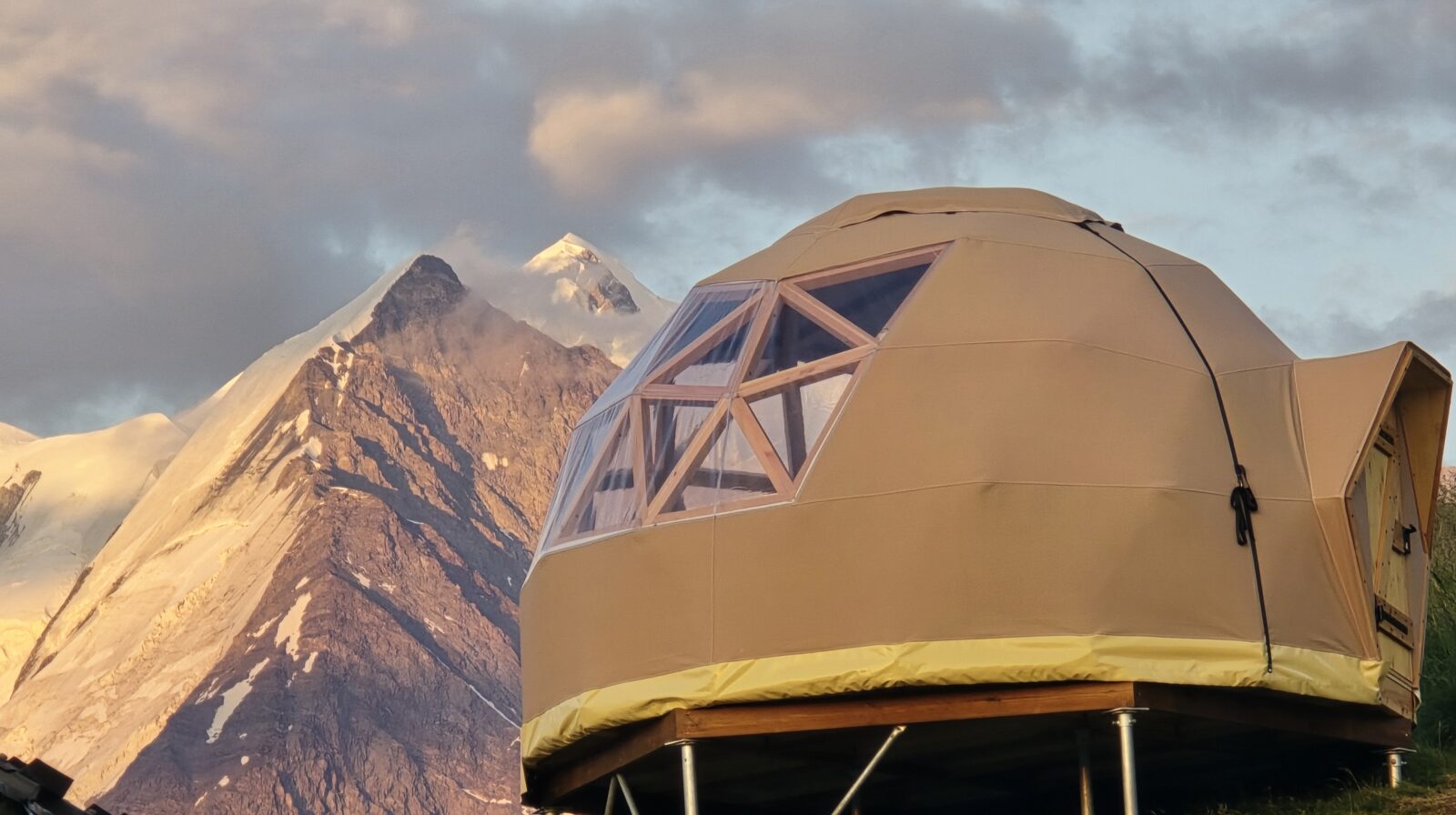 dôme géodésique refuge Mont Joly